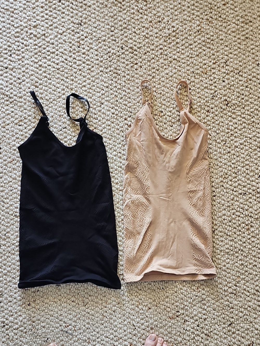 Izod Black Lightweight Slip Tank - Adjustable Straps Small